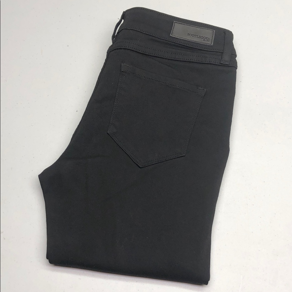LIKE NEW BOOTLEGGER CURVY SKINNY JEANS 27x31 ⭐️